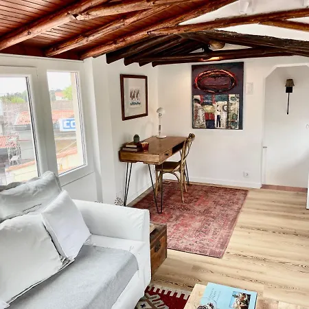 Lägenhet 3 Bedroom Apt *